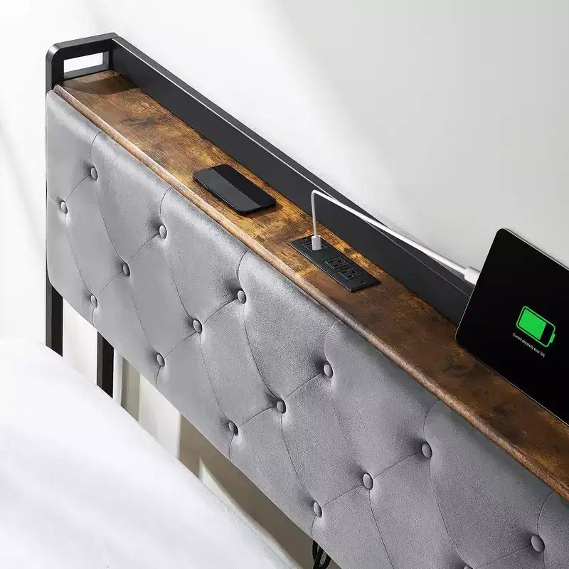 Lit plateforme double avec station de recharge, 4 tiroirs de rangement, tête de lit rembourrée en velours gris