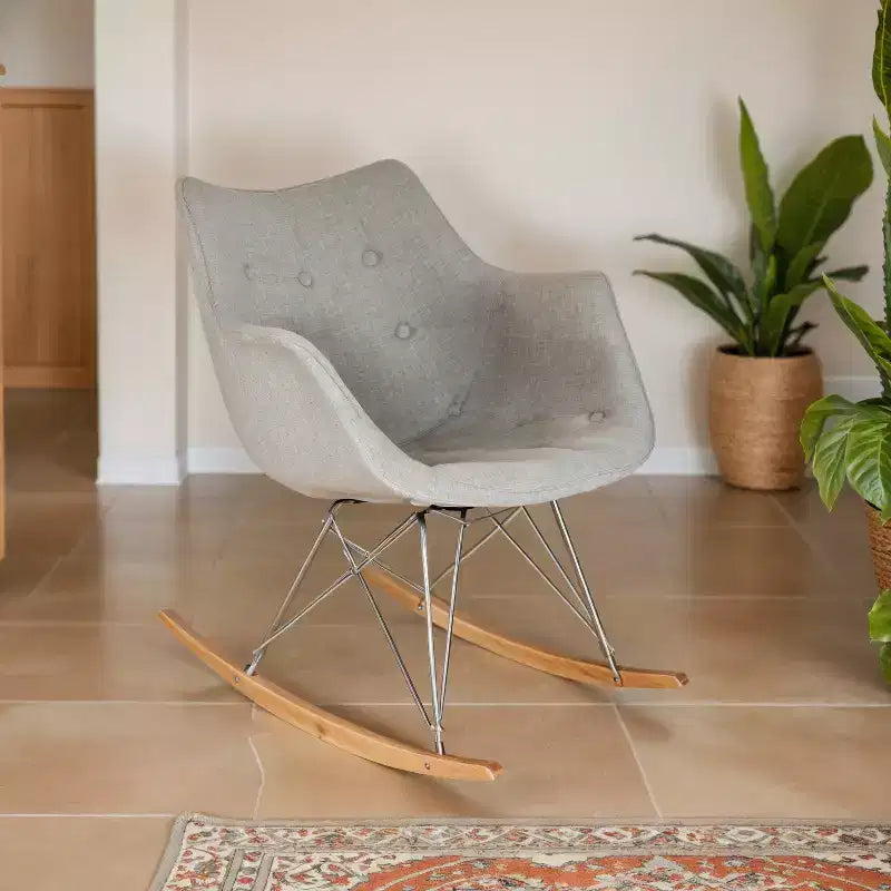 Fauteuil à bascule pour chambre d'enfant Willow, piètement en bois de frêne, revêtement en sergé/velours