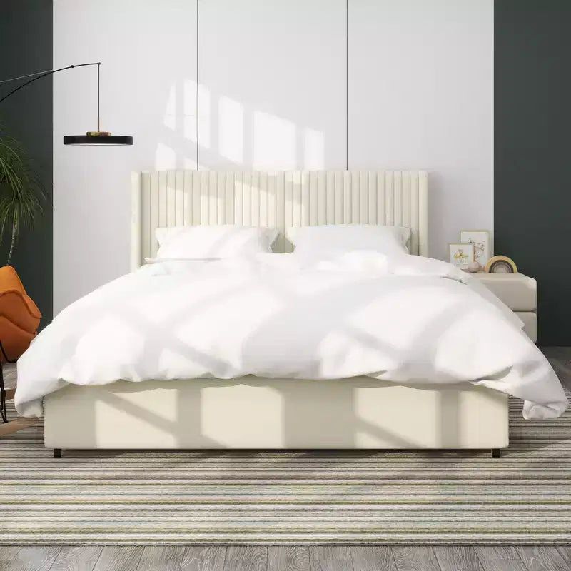 Lit plateforme Queen Size rembourré avec tête de lit capitonnée et 2 tiroirs, velours ivoire