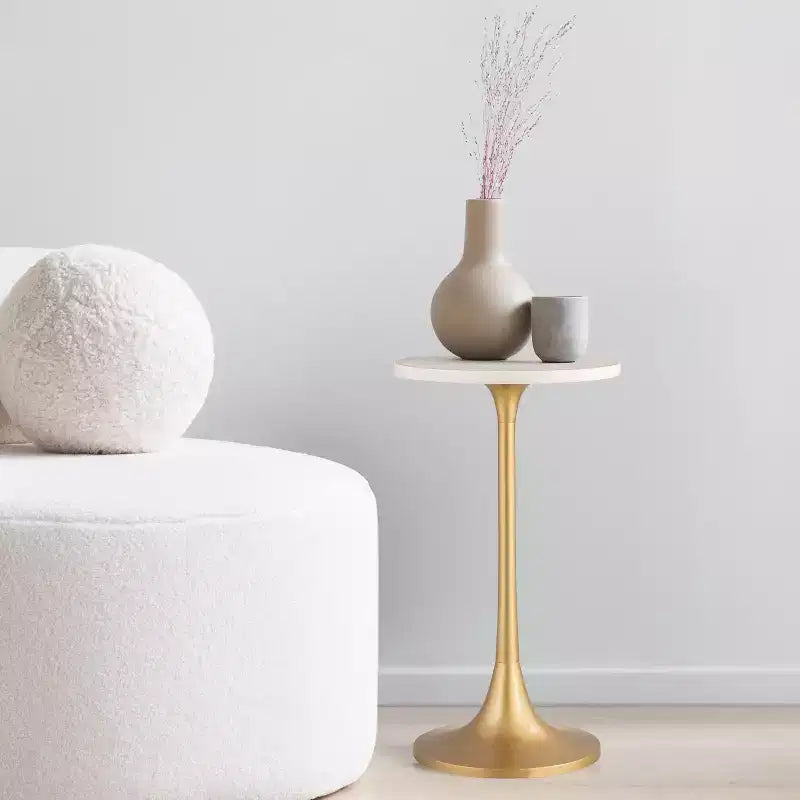 Table d'appoint ronde moderne bohème 63,5 cm en métal et résine incrustée