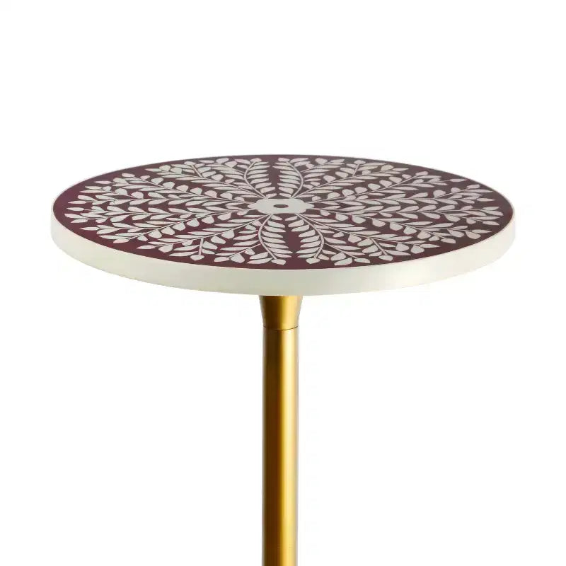 Table d'appoint ronde moderne bohème 63,5 cm en métal et résine incrustée