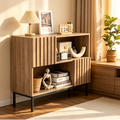 Console d'entrée de style ferme moderne avec meuble de rangement et étagère de présentation